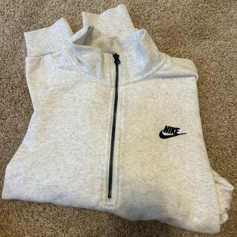 Nike crop half zip